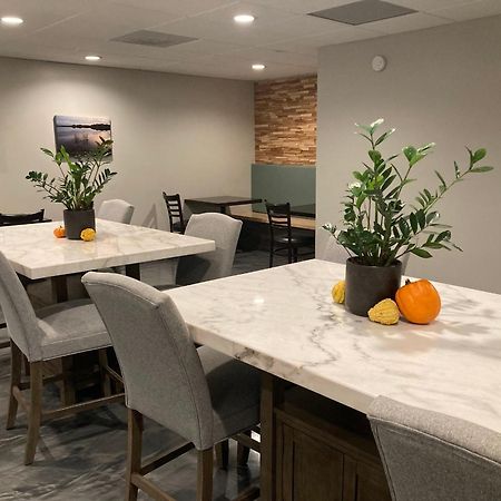 Superior Stay Hotel ماركيت المظهر الخارجي الصورة